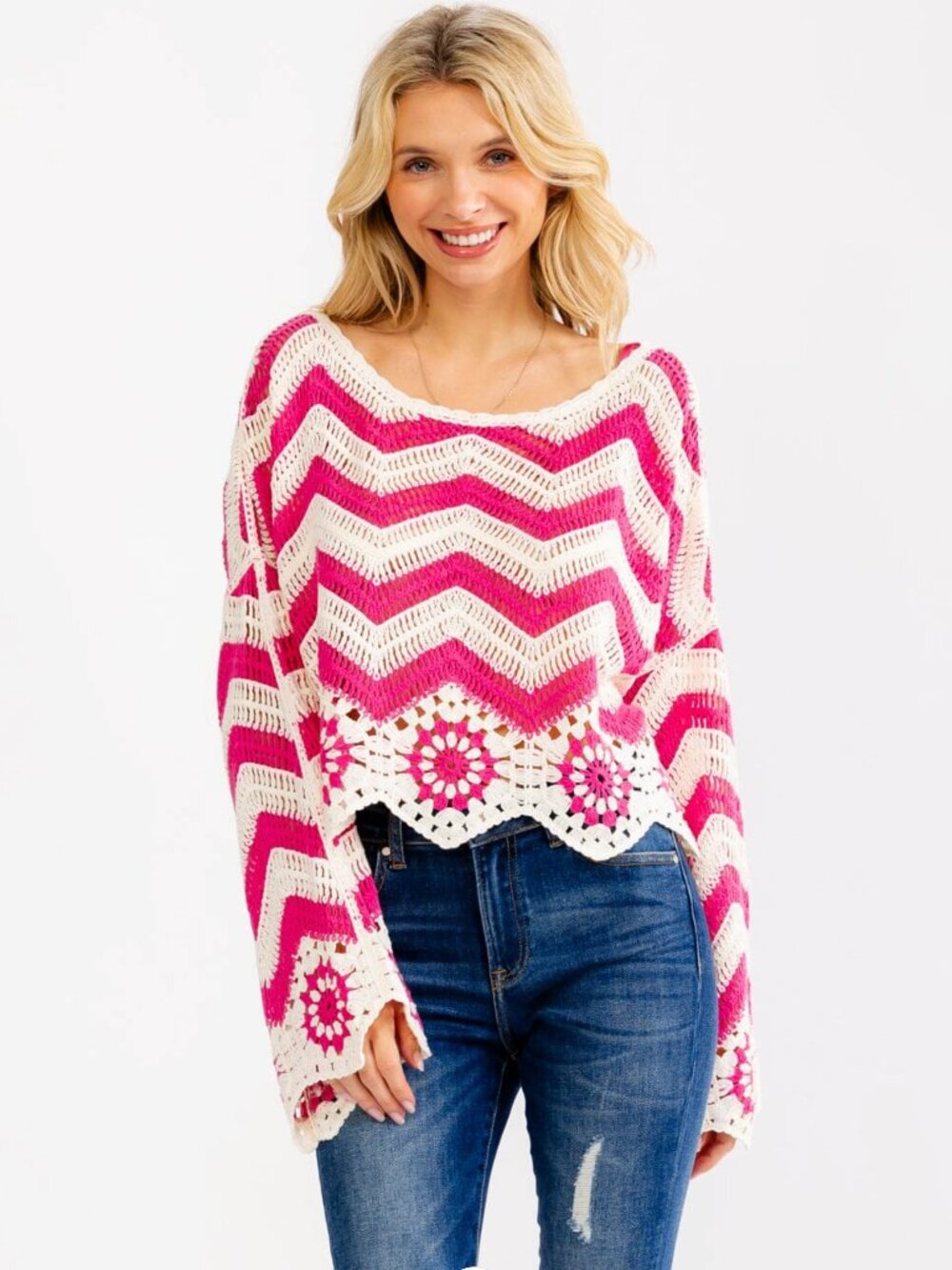 BOHO BELL SLEEVE PINK AND WHITE CHEVRON PATTERN CROCHET PULLOVER TOP L/M